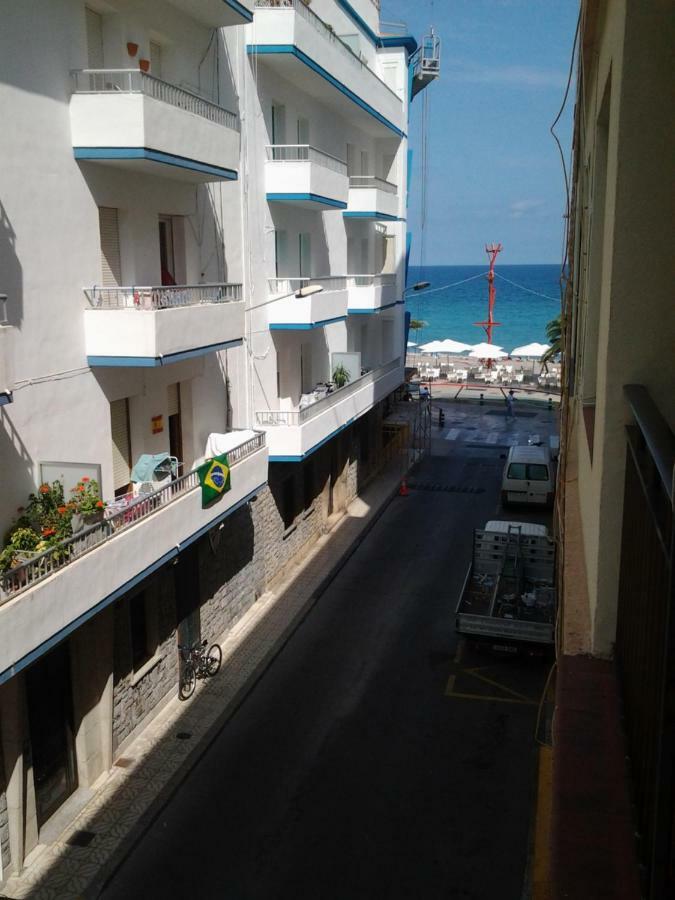 Apartamento Estudio Linea De Playa Vinaros Bagian luar foto